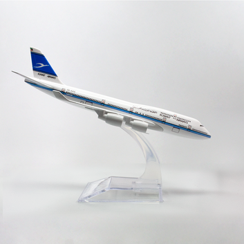 Kuwait Airways Boeing KW747 Die-Cast Model Plane – 14–16cm
